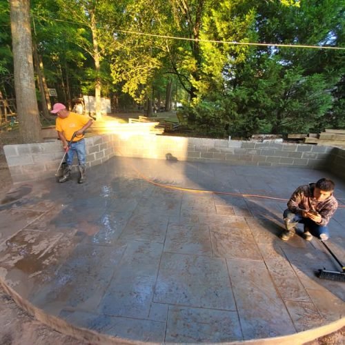 101560070_185512526269940_997472902859194368_n